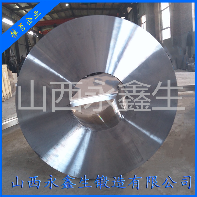 鍛造大型剪切轉彎機油缸鍛件